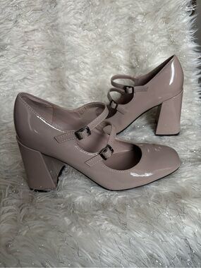 Marc Fisher Charisy Beige Women’s Tapered Patent Leather Block Heel Shoes Size8M